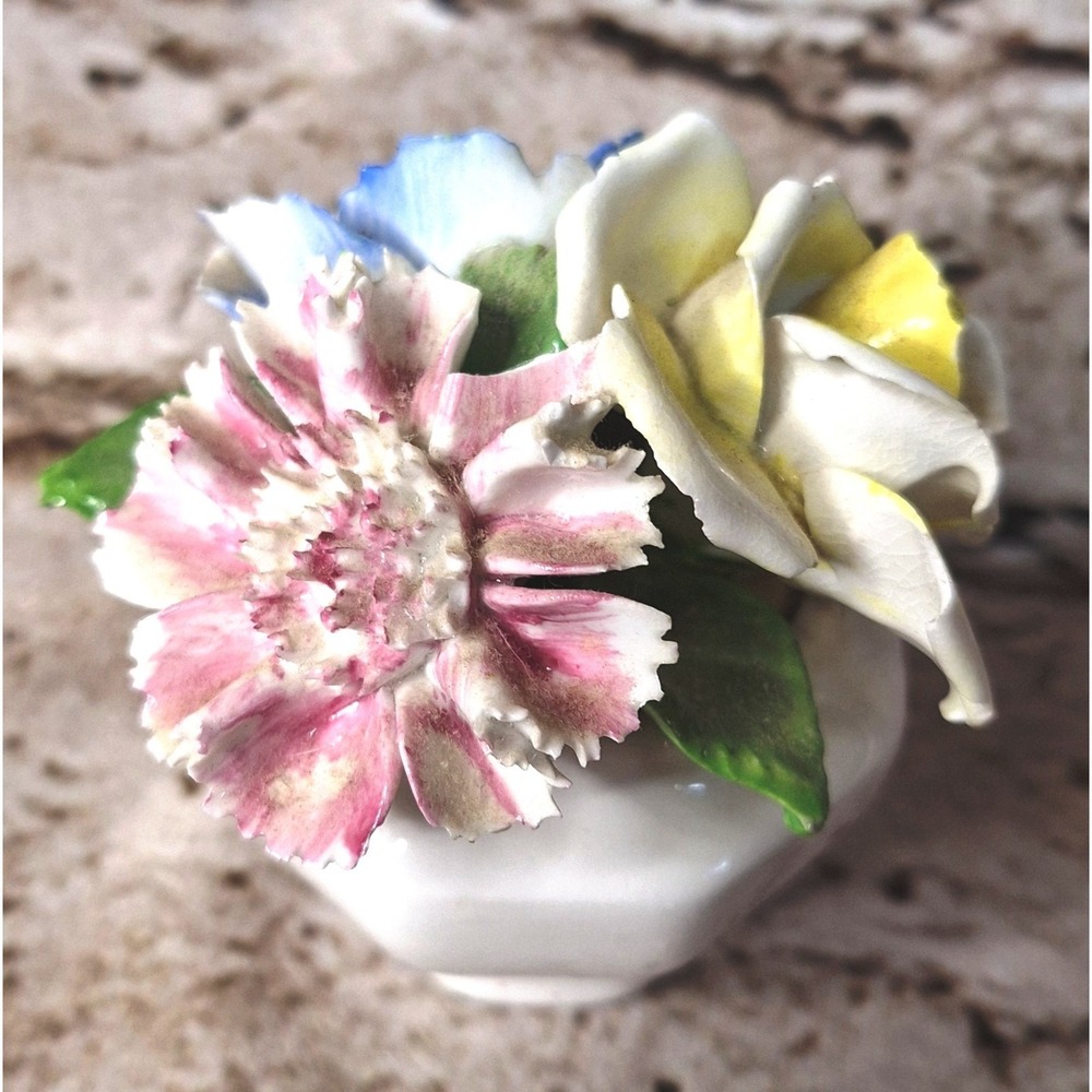 Vintage Capodimonte Style Radnor Bone China 3" Floral Display Made in England